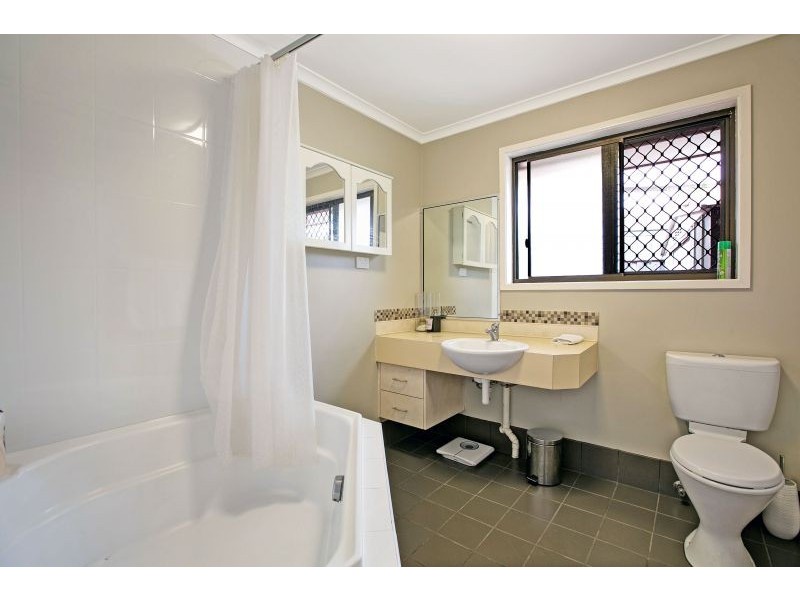 51 Wimborne Rd, Alexandra Hills QLD 4161