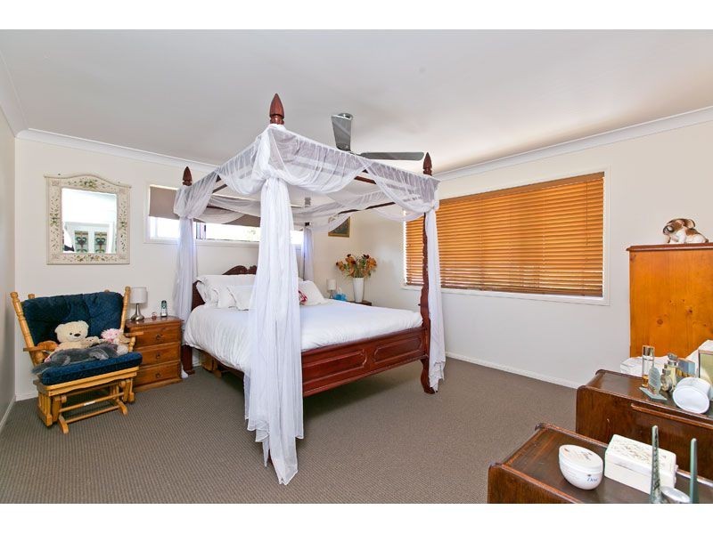 21 SCOTT STREET, Redland Bay QLD 4165