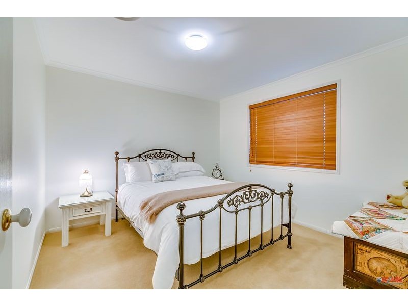 14 Hawkins Place, Thornlands QLD 4164