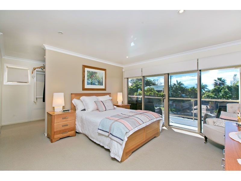 103 School Of Arts Road, Redland Bay QLD 4165