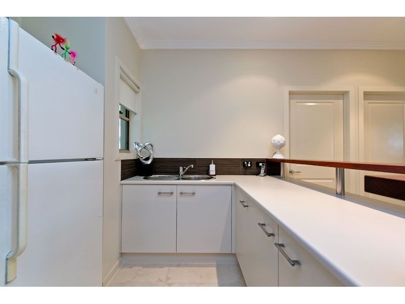 103 School Of Arts Road, Redland Bay QLD 4165