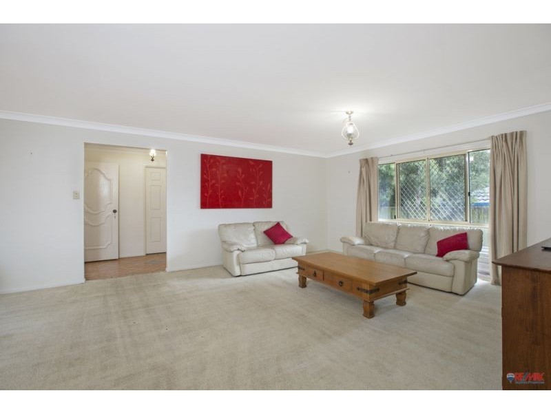 8 Pecan Court, Birkdale QLD 4159