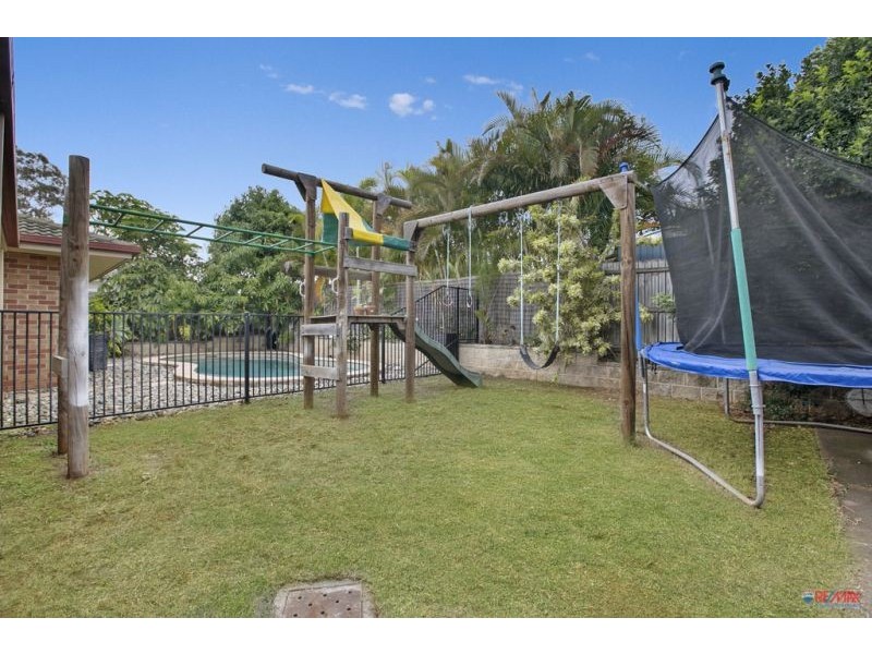 8 Pecan Court, Birkdale QLD 4159