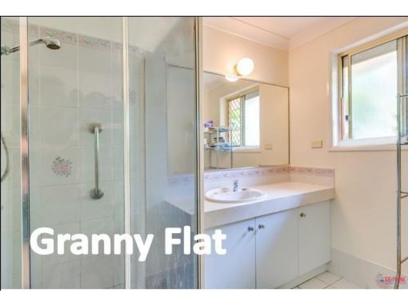 8 Pecan Court, Birkdale QLD 4159
