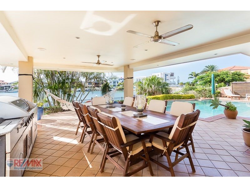 12 Raby Bay Boulevard, Raby Bay QLD 4163