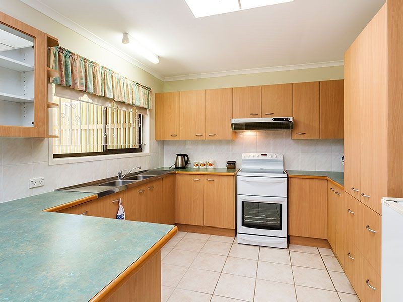4 Elizabeth Dr, Alexandra Hills QLD 4161