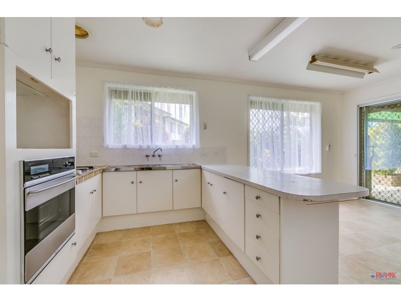 21 Sunbury Street, Birkdale QLD 4159