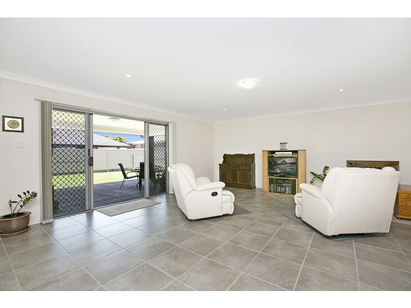 13 George Thorn Drive, Thornlands QLD 4164