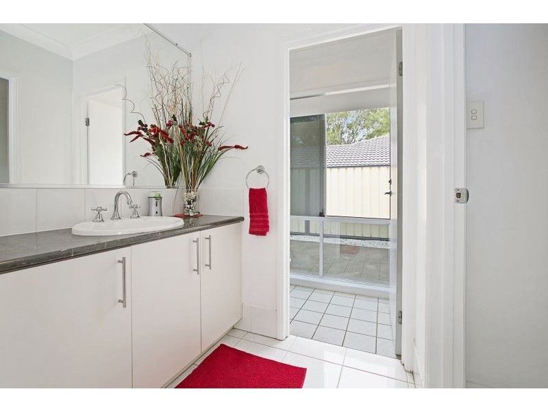 29 Caswell Crescent, Redland Bay QLD 4165