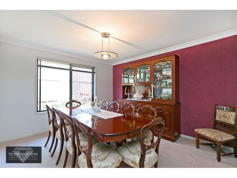 77 Belford Dr, Wellington Point QLD 4160