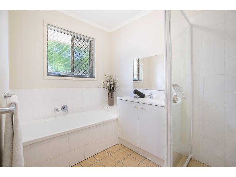 9a Pioneer Crescent, Bellbowrie QLD 4070