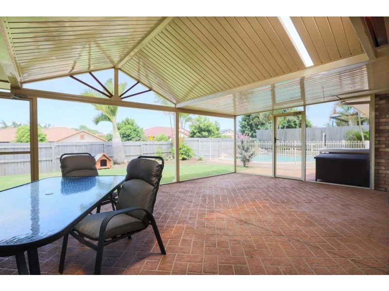 15 Evergreen St, Ormiston QLD 4160