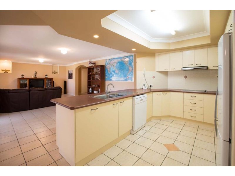 15 Evergreen St, Ormiston QLD 4160