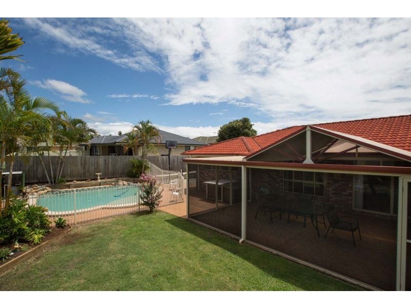 15 Evergreen St, Ormiston QLD 4160