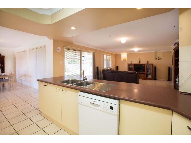 15 Evergreen St, Ormiston QLD 4160