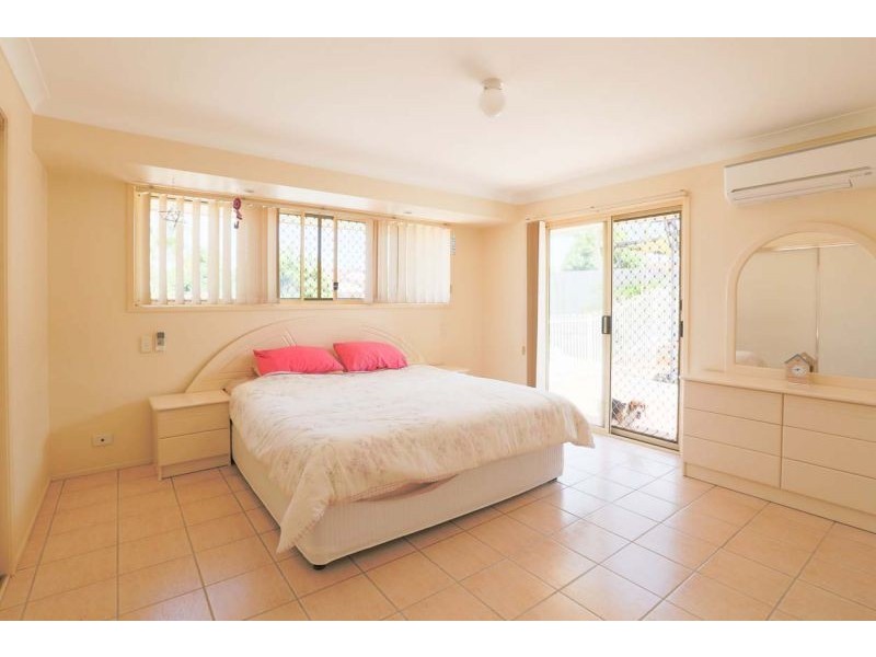 15 Evergreen St, Ormiston QLD 4160