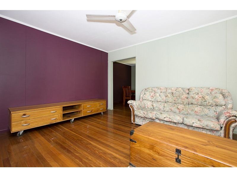 95 Pareena Crescent, Mansfield QLD 4122