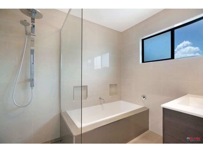 14 Leyton street, Birkdale QLD 4159