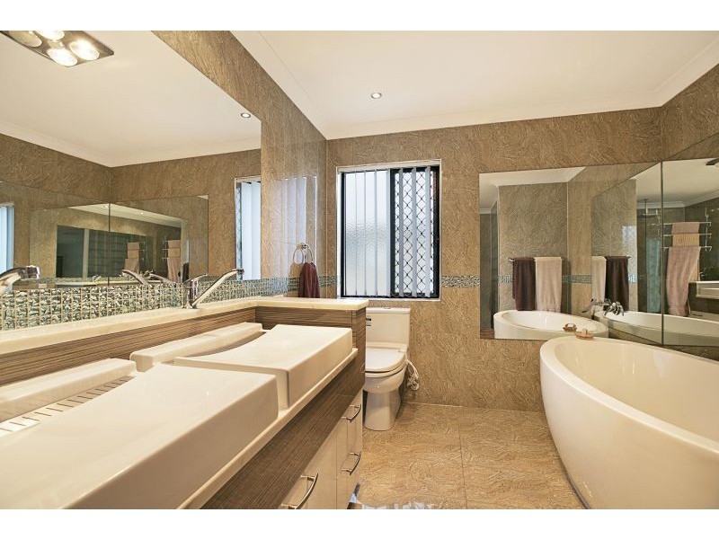 225 Ham Road, Wishart QLD 4122