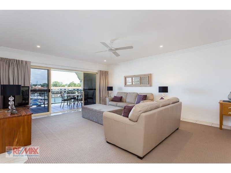 11/10 Esperance Crt, Raby Bay QLD 4163