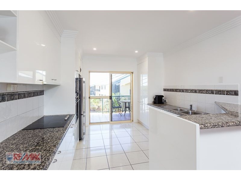 11/10 Esperance Crt, Raby Bay QLD 4163