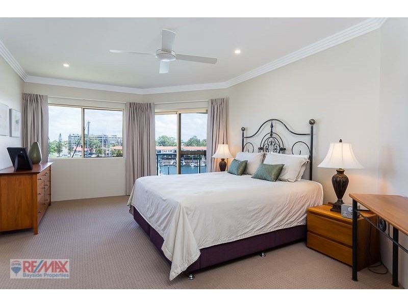 11/10 Esperance Crt, Raby Bay QLD 4163