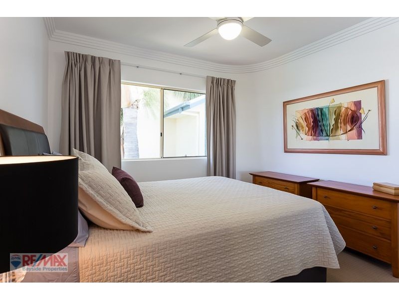 11/10 Esperance Crt, Raby Bay QLD 4163