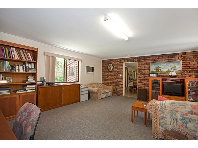 4 PASADENA COURT, Alexandra Hills QLD 4161