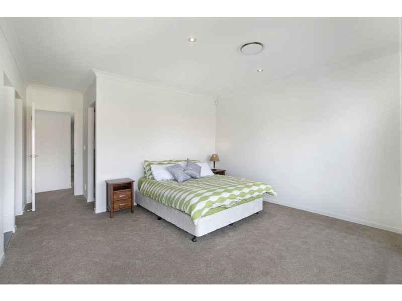 79 Bainbridge St, Ormiston QLD 4160