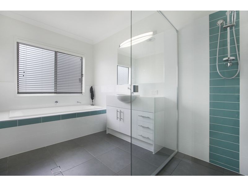 79 Bainbridge St, Ormiston QLD 4160