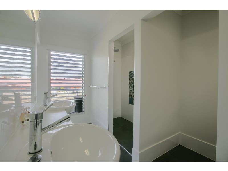 79 Bainbridge St, Ormiston QLD 4160