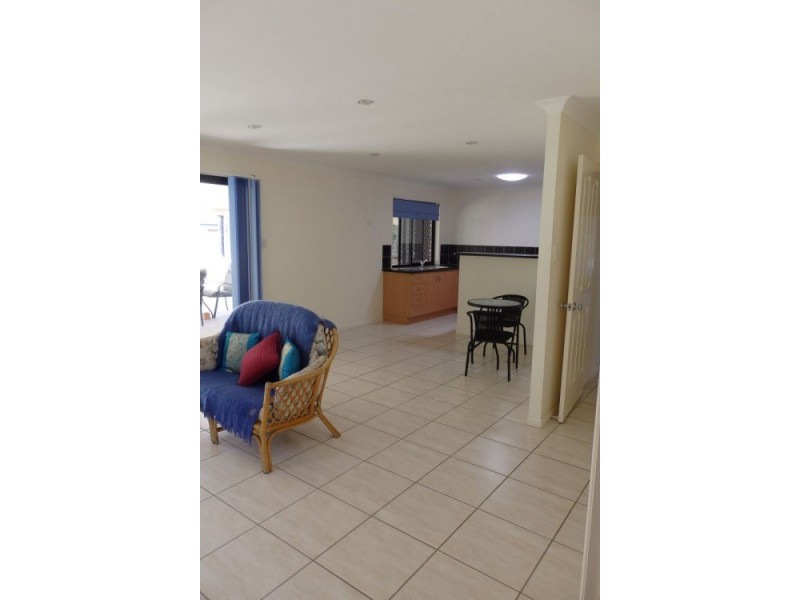 7 Snipe Street, Redland Bay QLD 4165