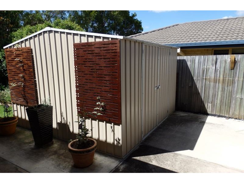 7 Snipe Street, Redland Bay QLD 4165