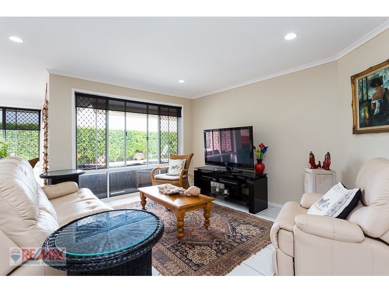 9 Moreton View Pde, Redland Bay QLD 4165