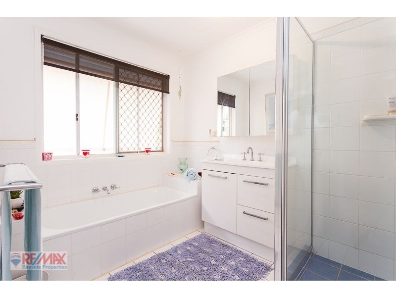 9 Moreton View Pde, Redland Bay QLD 4165