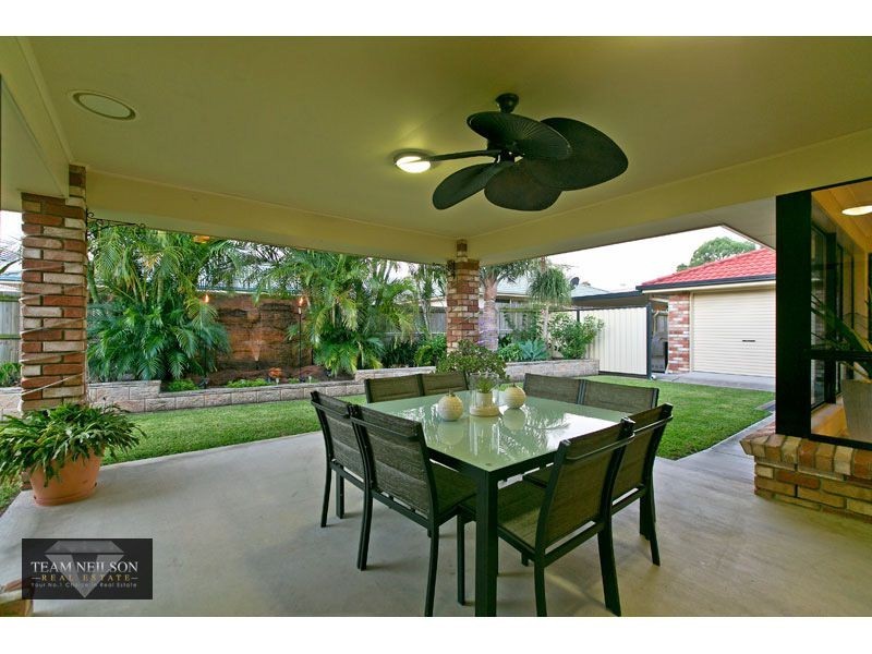 6 Glenwood Place, Wynnum West QLD 4178
