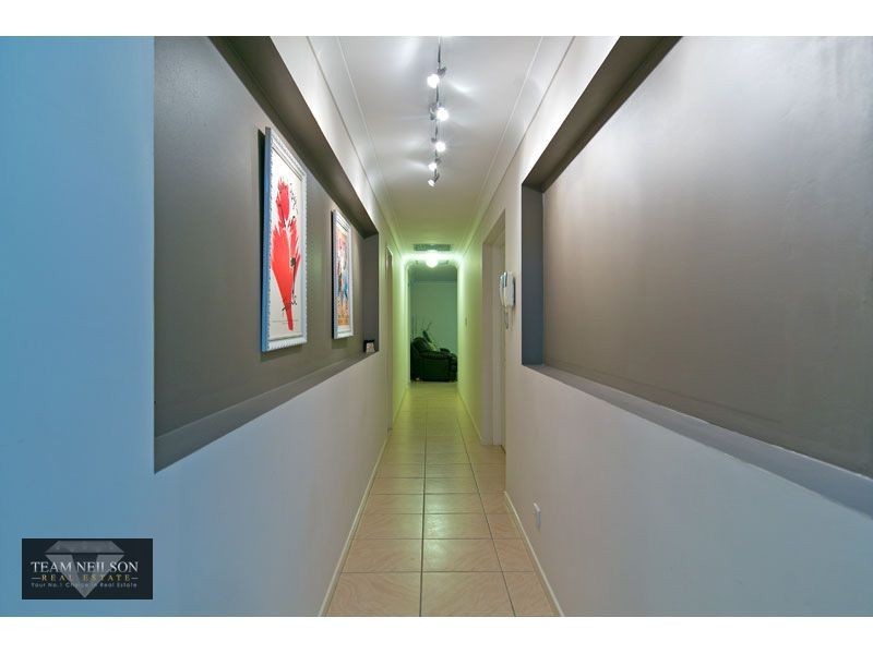 6 Glenwood Place, Wynnum West QLD 4178