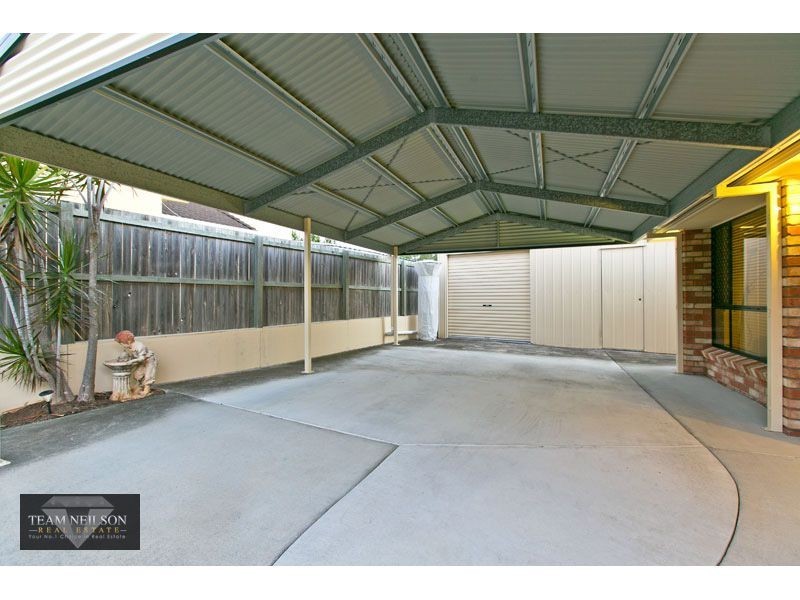 6 Glenwood Place, Wynnum West QLD 4178