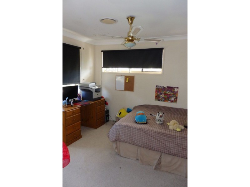 15 Kamala Place, Birkdale QLD 4159