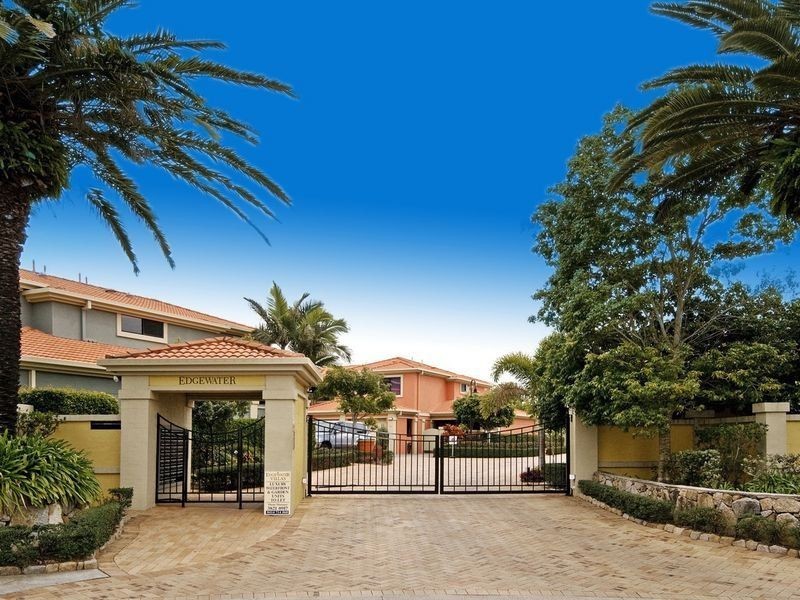 46 Villa Edgewater, Harbour view crt, Raby Bay QLD 4163