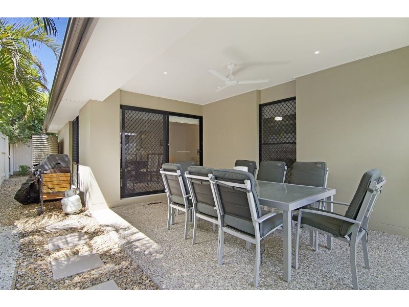 2/16 Inkerman Place, Thornlands QLD 4164