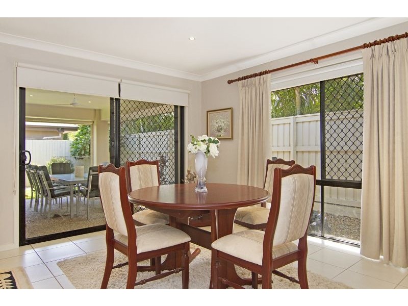 2/16 Inkerman Place, Thornlands QLD 4164