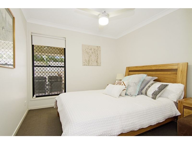 2/16 Inkerman Place, Thornlands QLD 4164