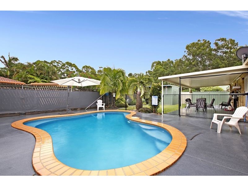 9 Parklands Court, Victoria Point QLD 4165