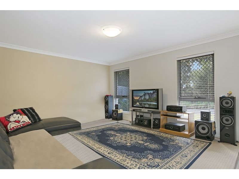 63 Pelorus St, Redland Bay QLD 4165