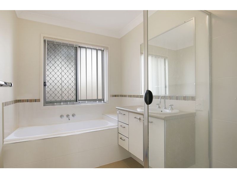 63 Pelorus St, Redland Bay QLD 4165