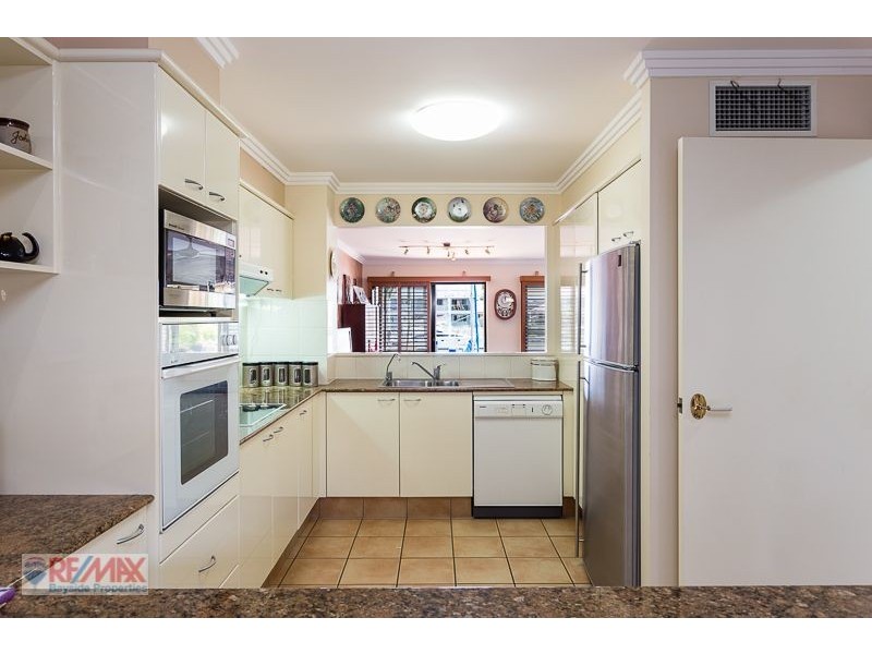 44 VILLA EDGEWATER, 6 HARBOUR VIEW CRT, Raby Bay QLD 4163