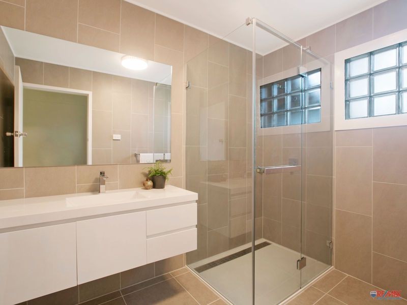 189 Redland Bay Road, Capalaba QLD 4157