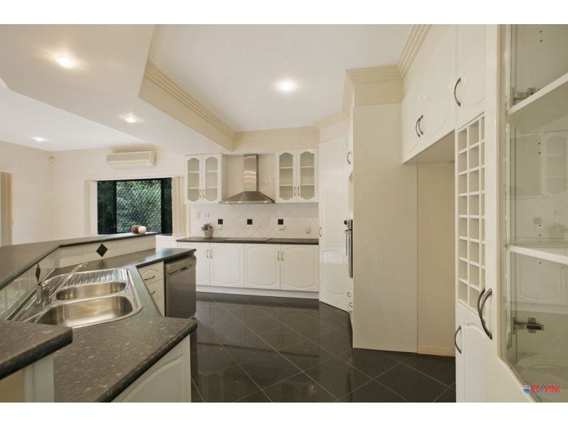 70 Belford Drive, Wellington Point QLD 4160