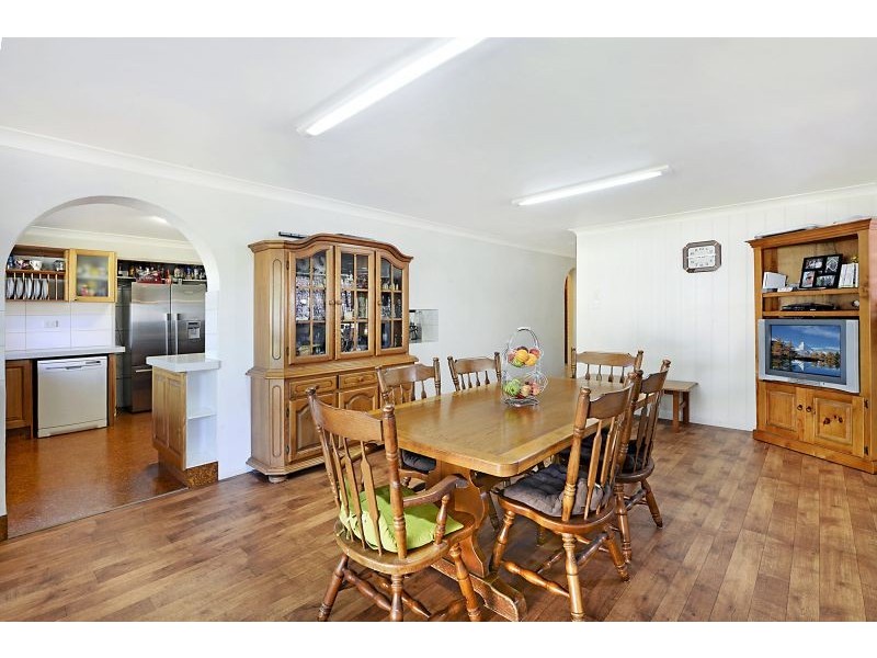 17 School Road, Victoria Point QLD 4165